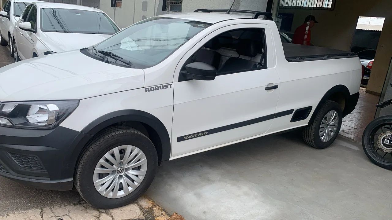 SAVEIRO R B ANO 2020 Com 80 mil km nova 
