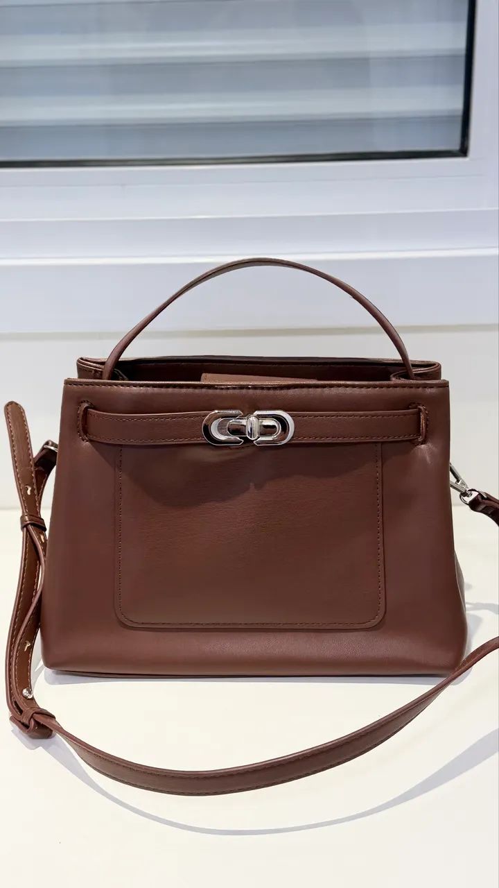 Bolsa Arezzo marrom vinho 