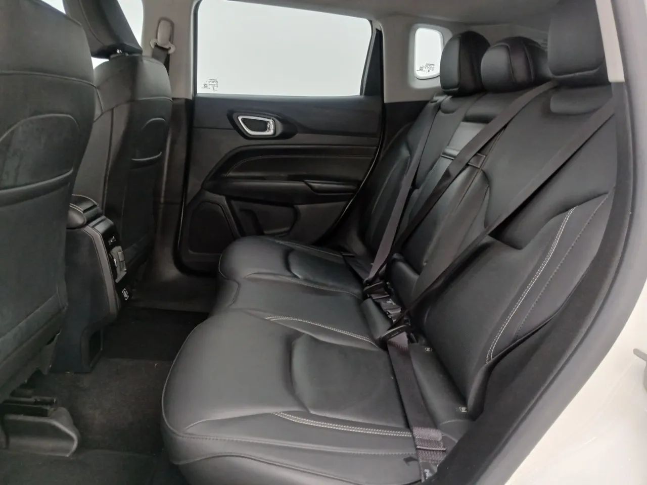 Jeep Compass LONG. T270 1.3 TB 4x2 Flex Aut., foto 17 de 18