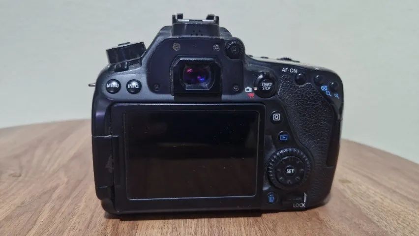 Camera Canon 80D com Lente 18-55  - Foto 4