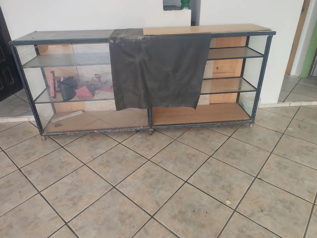Mostruário de lojas de vidro com rodinhas - Foto 4