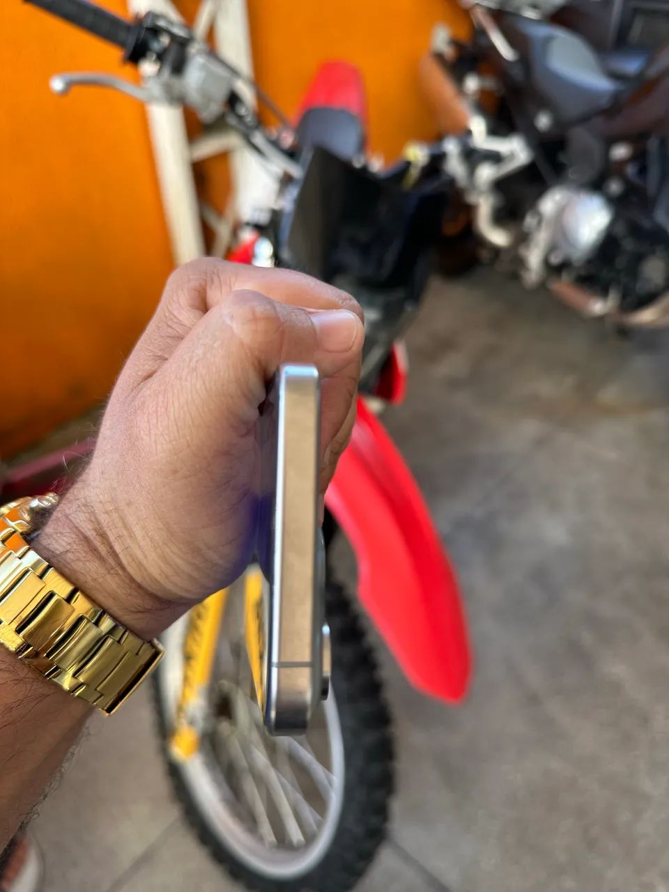 iPhone 15 pro Max 256 - Foto 2