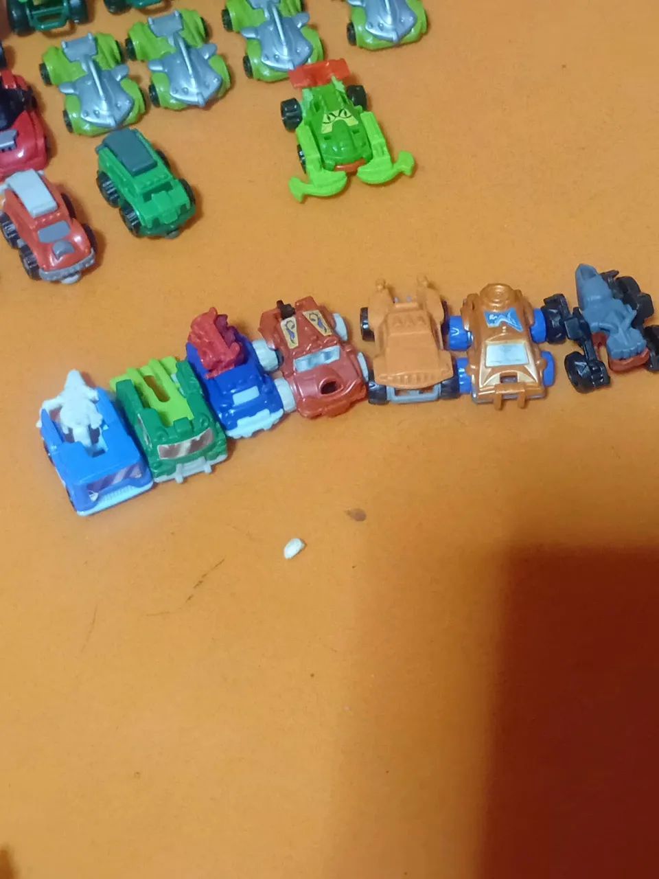 Brinquedos kinder ovo - Foto 3