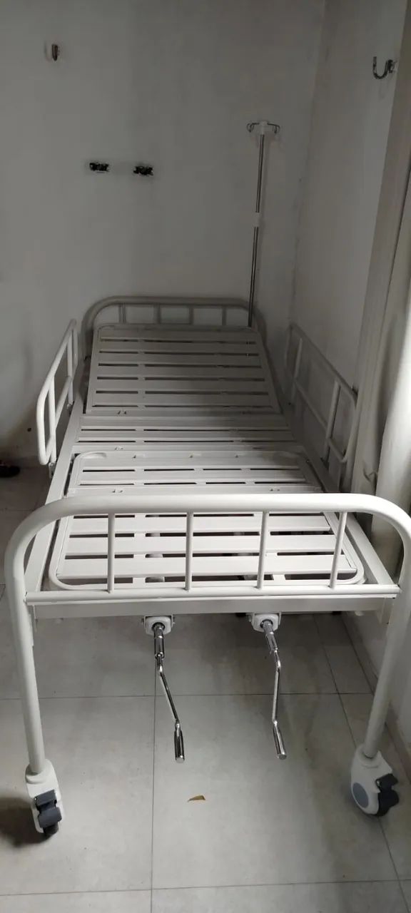 Ccama hospitalar com colchão e colchao pneumático
