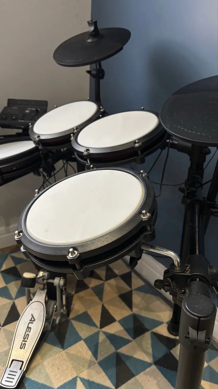 Alesis Nitro Max Completa | Bateria Eletrônica Mesh | Bluetooth - Foto 2