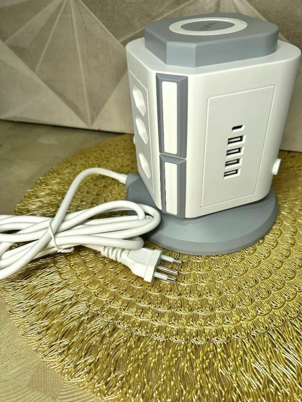 Torre de Tomadas Elétrica Coibeu - Organização e Segurança em um Só Produto - Foto 4