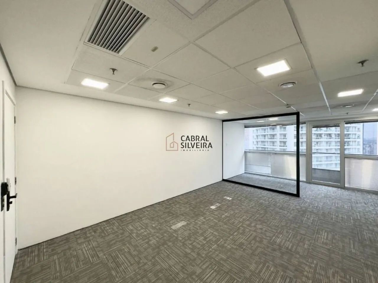 Conjunto Comercial na Avenida das Nações Unidas - Brooklin