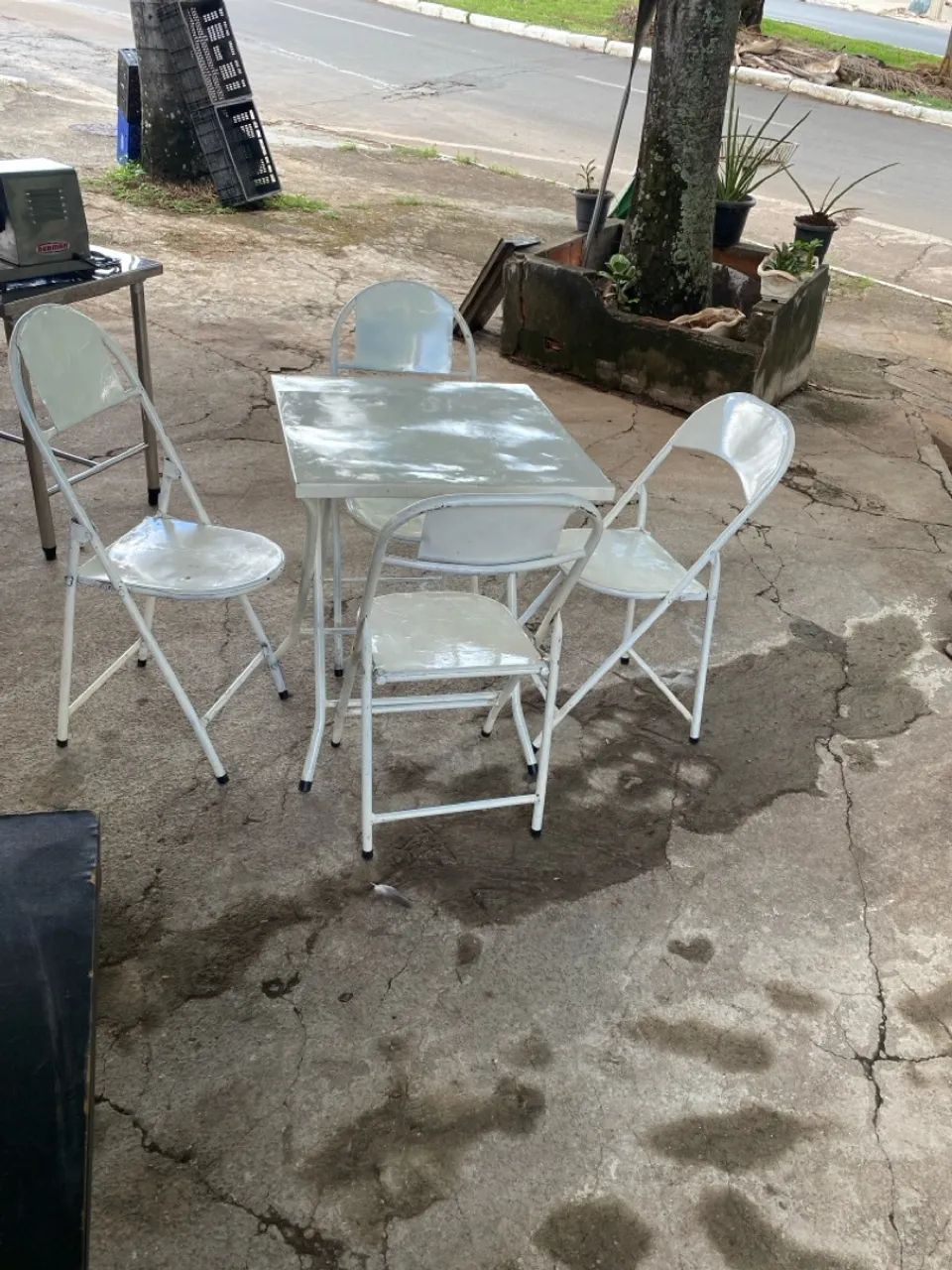 Conjunto mesa com cadeira 