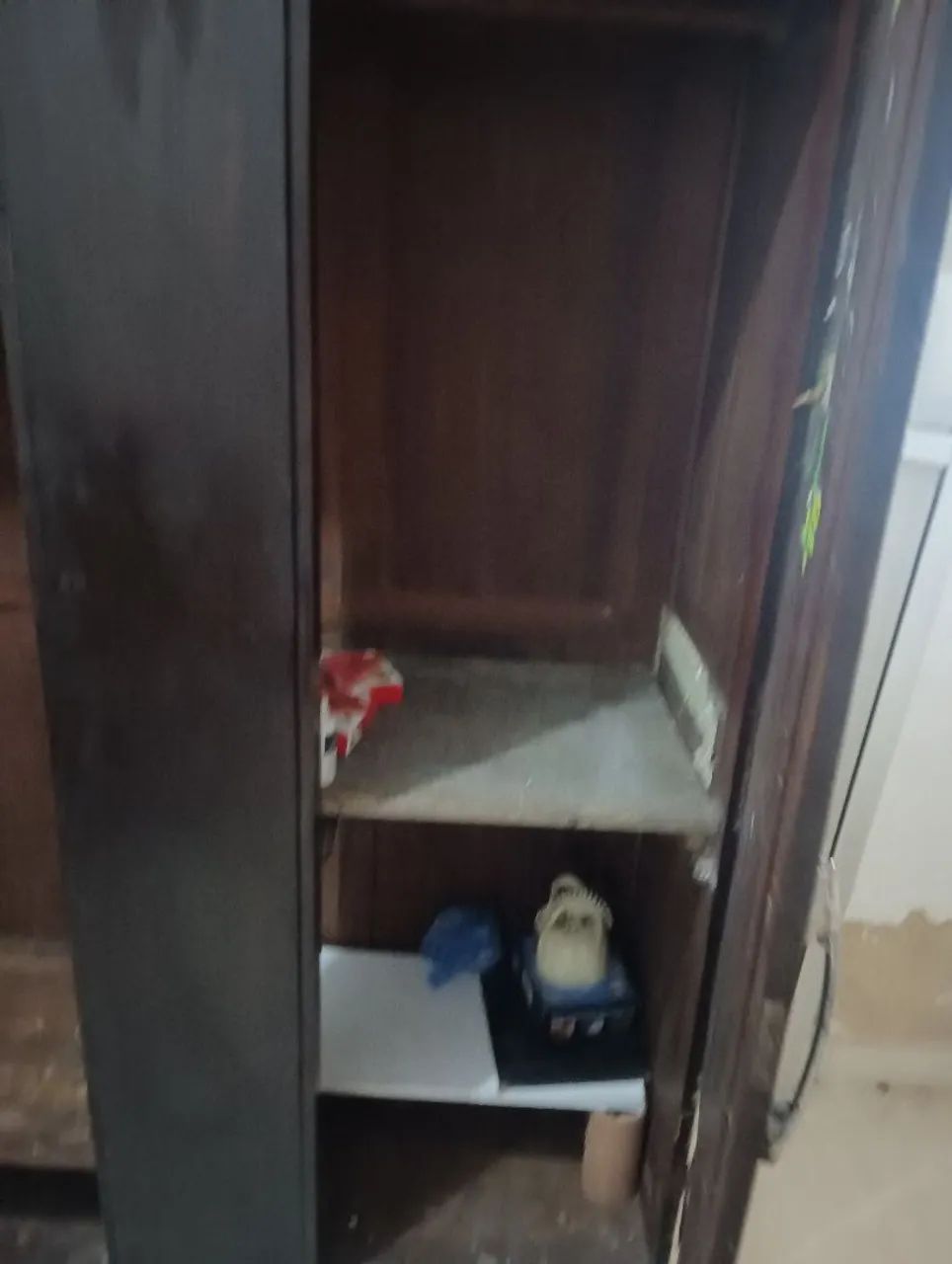 Guarda roupa antigo  - Foto 3