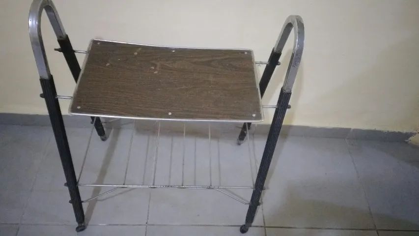 Mesa retro para televisão  - Foto 2
