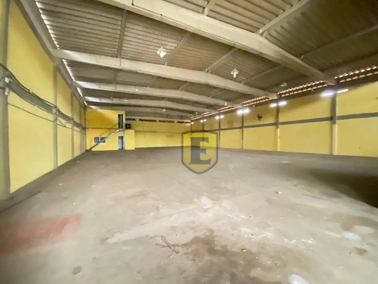 LOCAÇÃO | GALPÃO INDUSTRIAL 800m² | TURÚ
