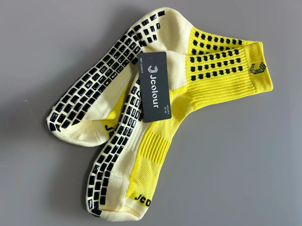 Meias Antiderrapantes para Pilates e Futebol - Foto 2