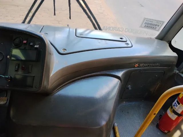 MICRO ONIBUS MERCEDES BENS 915 ANO 2011/2012 35 LUGARES - Foto 4