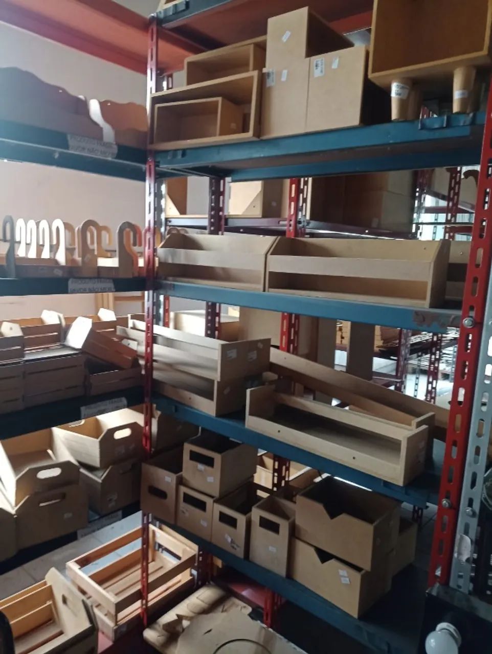 VENDO LOJA INTEIRA DE PRODUTOS DE MDF - Foto 2