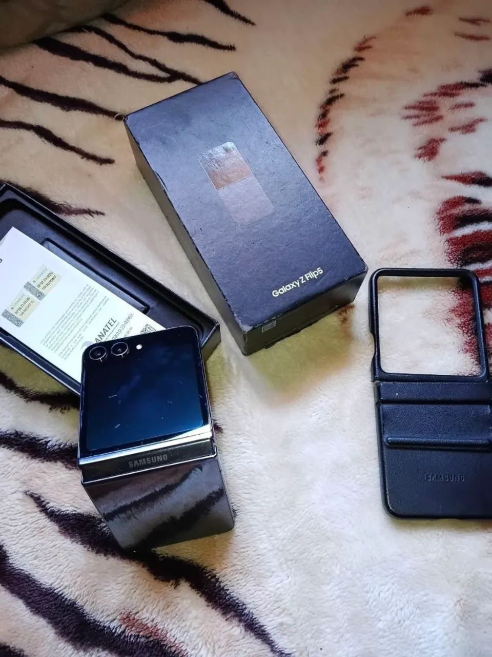 Vendo ou Troco Galaxy Z Flip5 - Foto 2