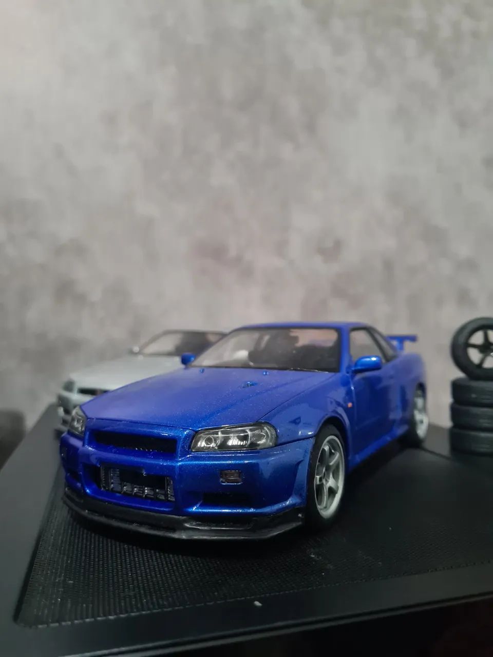 Miniatura nissan skyline R34 GT-R 1/18