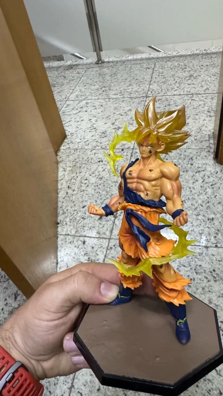 Action Figure Goku SSJ - 17cm - PVC - Foto 4