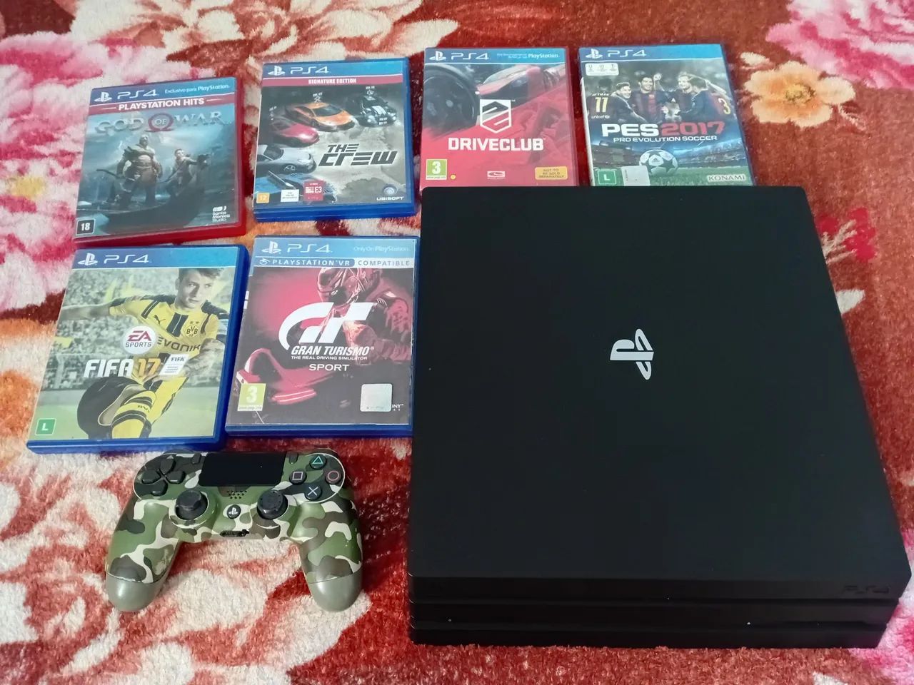 PLAYSTATION 4 PRO 1TB