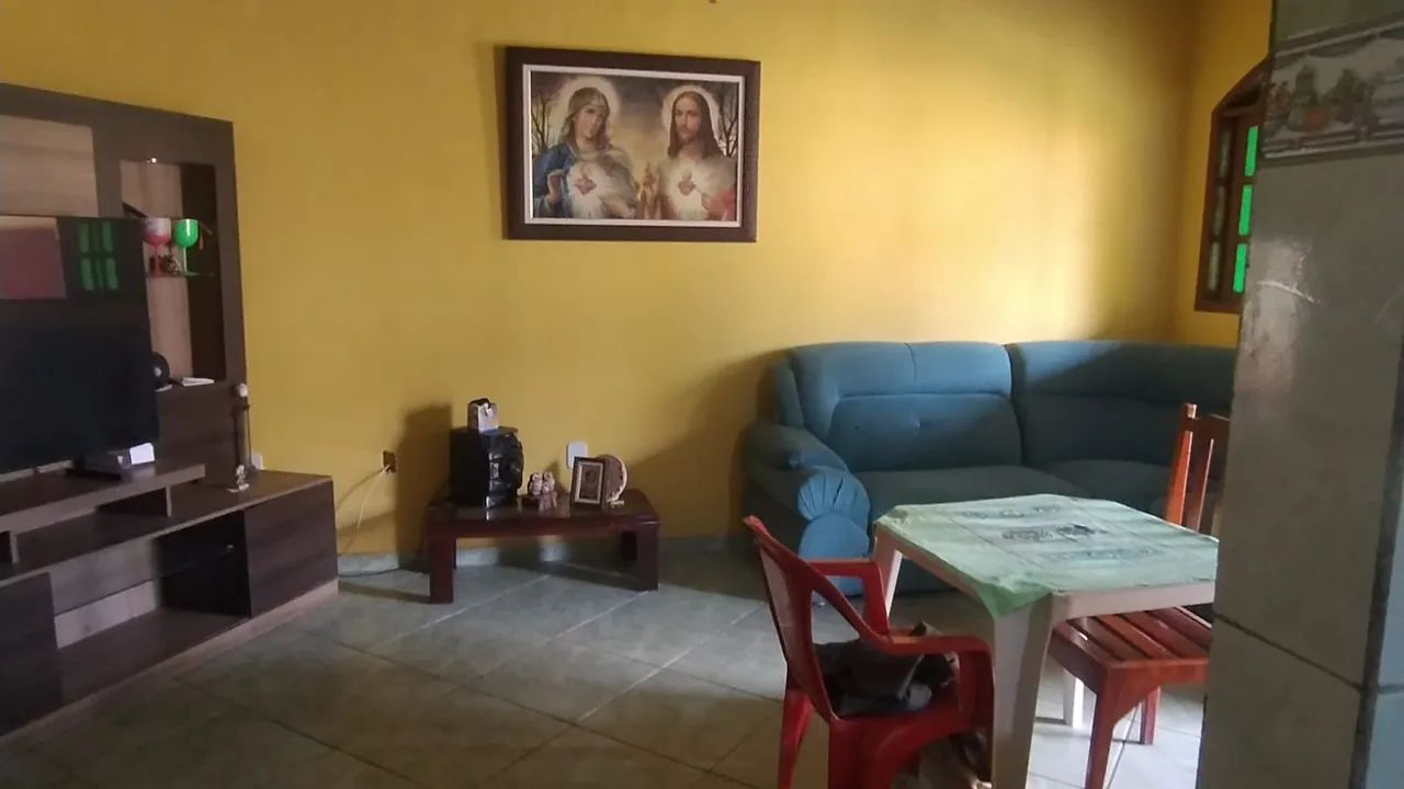 CASA A VENDA