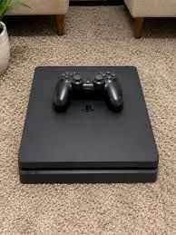 Ps4 slim com 1 controle