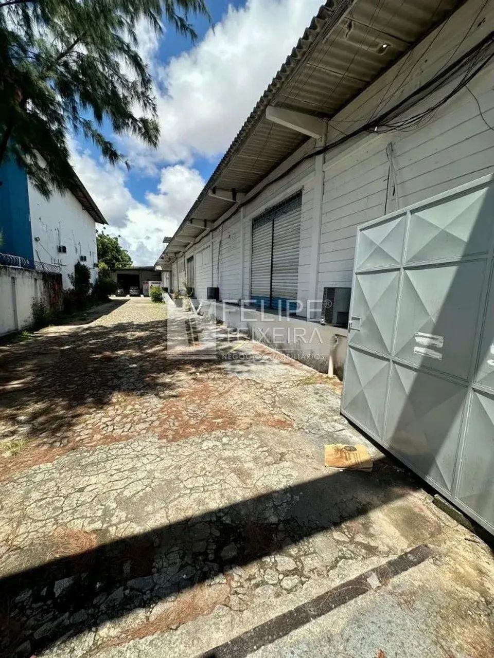 Galpão para Locação em Fortaleza, Farias Brito, 5 banheiros, 30 vagas - Foto 2