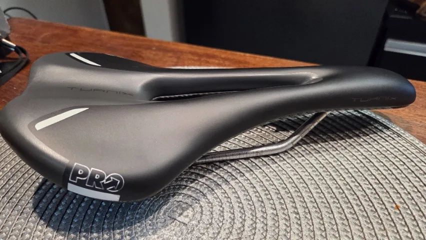 Selim Shimano PRO Turnix CRMO 142mm MTB Gravel Estrada Usado 3 Meses Impecável - Foto 2