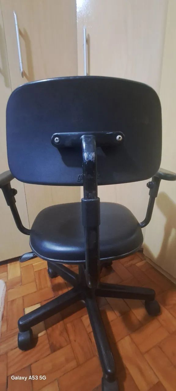 Cadeira de escritorio giroflex - Foto 3