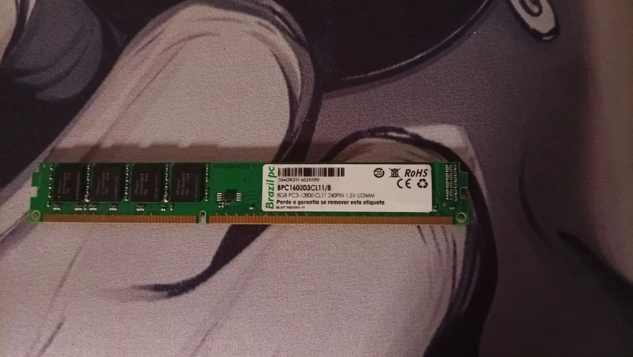 Vendo pente de memória ram de 8 giga 