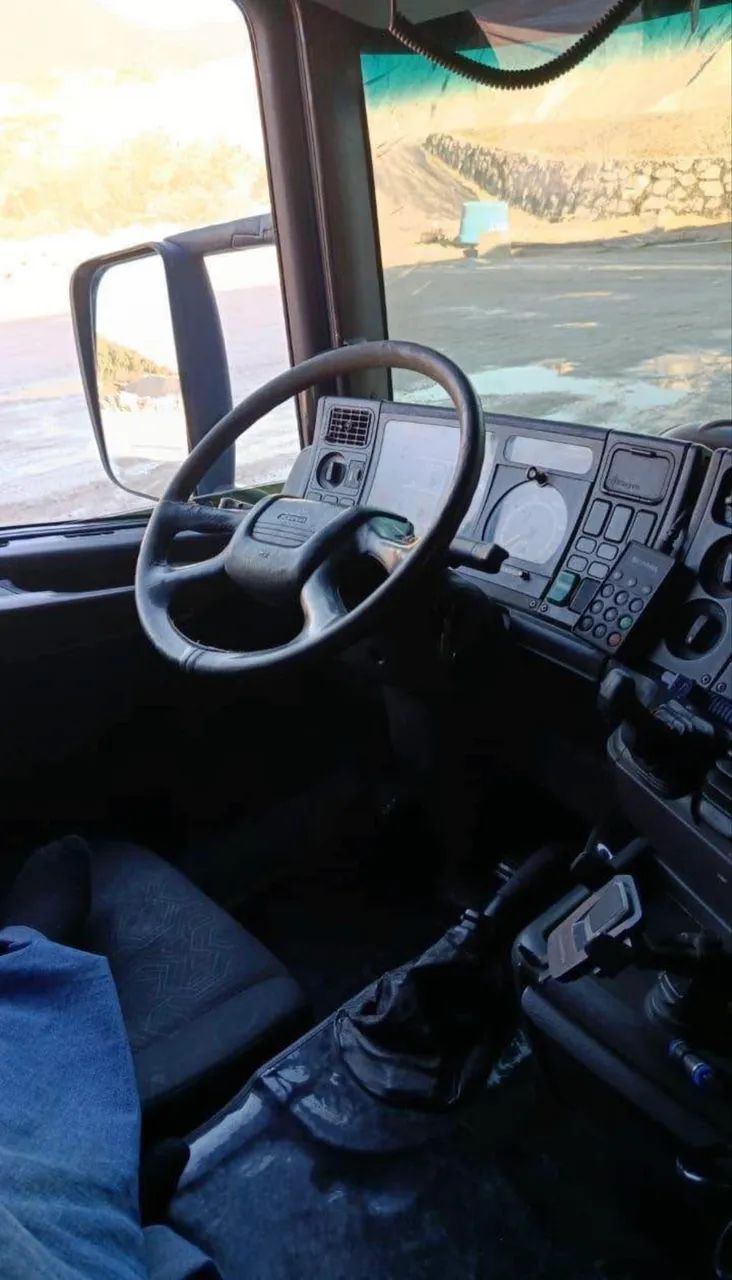 Scania 124 420 6x2 2002 - Foto 5