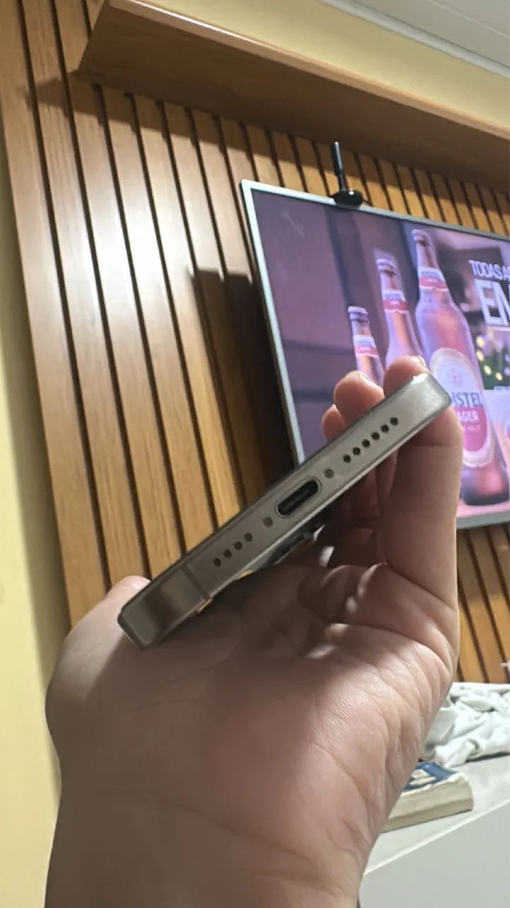 iPhone 15 pro Max conservado  - Foto 5
