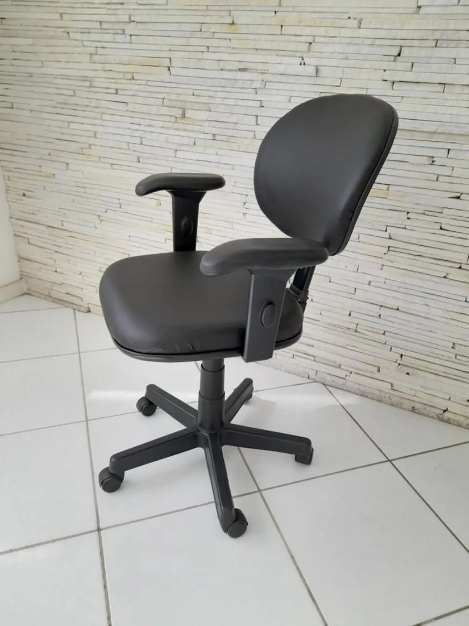 Cadeira de escritório Nr17  - Foto 2