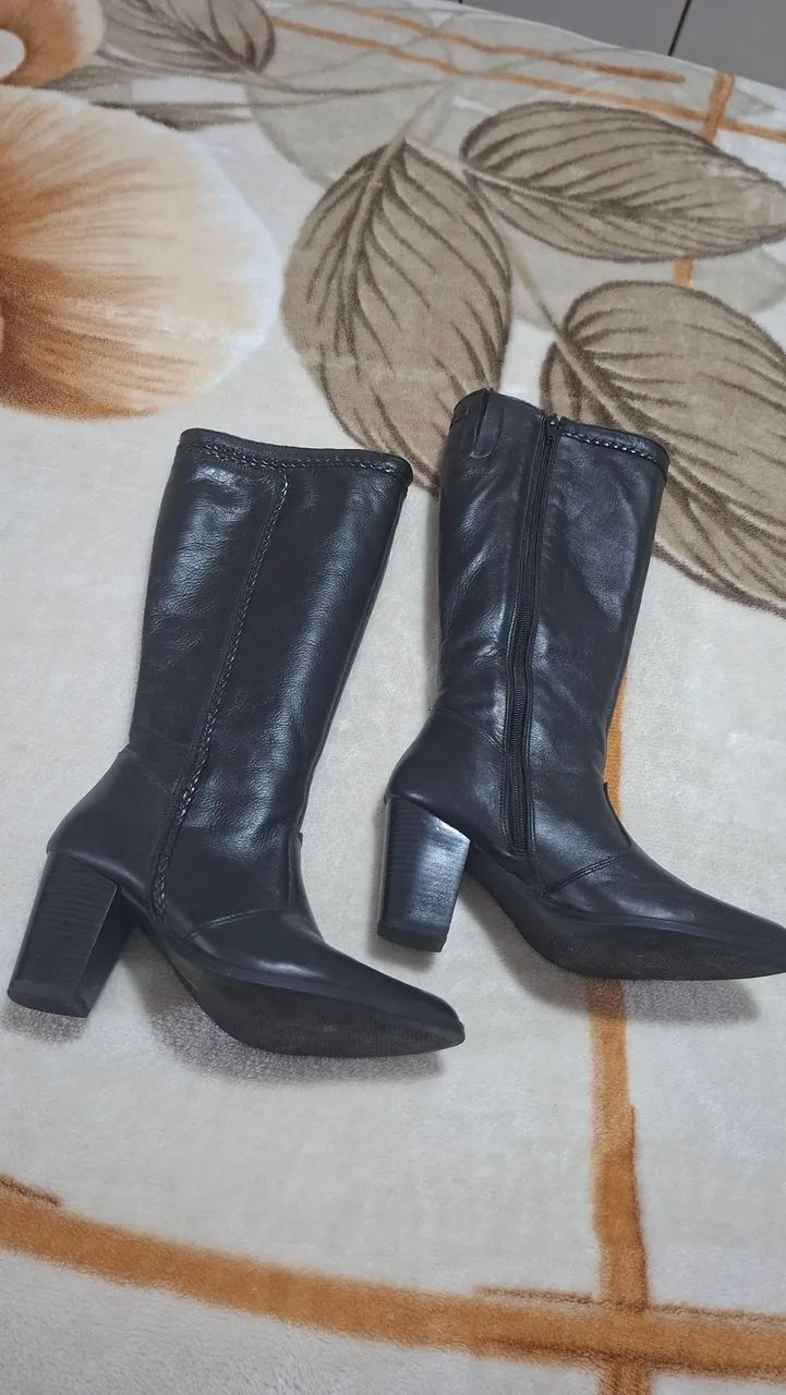 Botas cano alto  - Foto 4