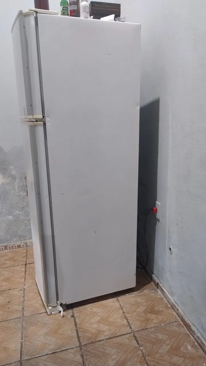 Geladeira usada bom estado  - Foto 4