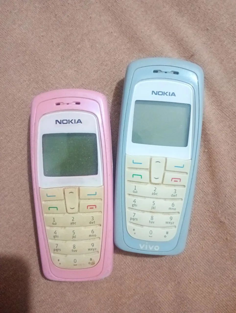 Celular Nokia antigo para colecionador 