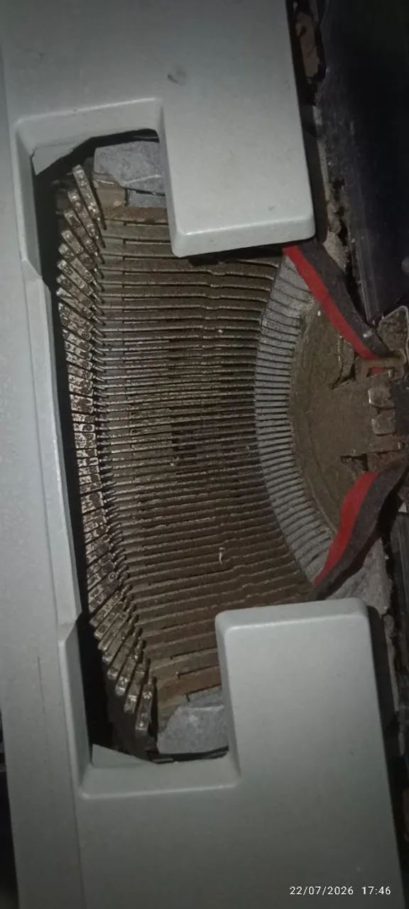Maquina de Datilografia Olivetti Linea 98 - Foto 3