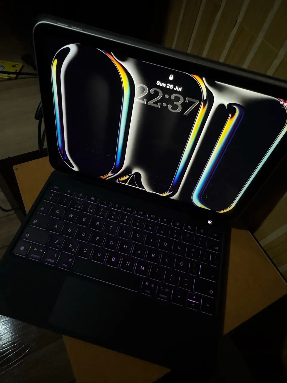 Capa para iPad com Teclado Bluetooth - Foto 3