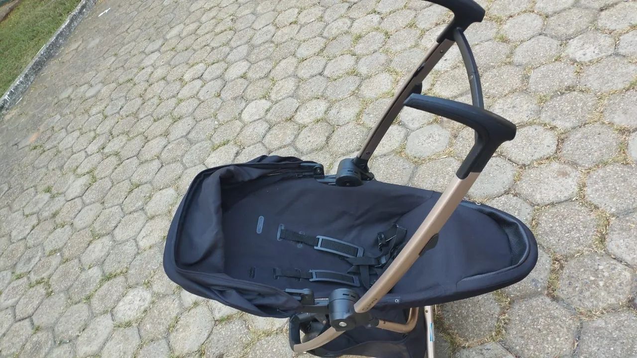 Carrinho de bebê -  bebe seminovo - Foto 4