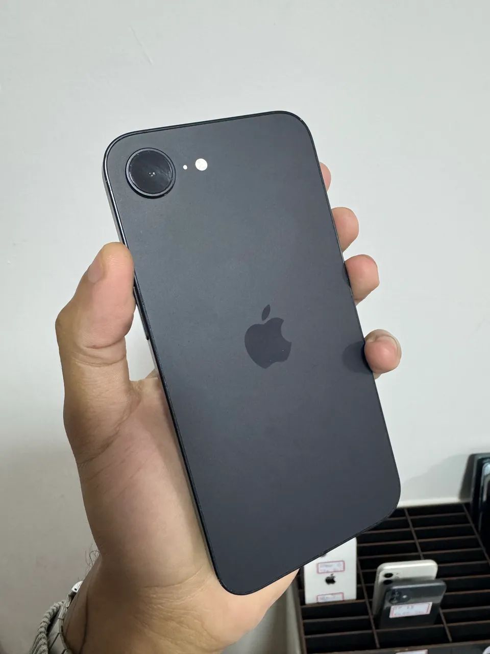 iPhone 16e - Foto 4
