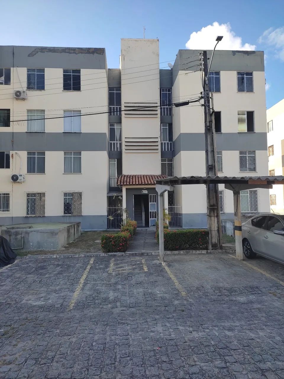 Alugo apartamento no Augusto Franco 