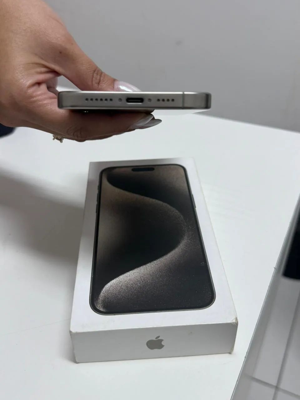 iPhone 15 Pro Max - 256gb - Foto 3