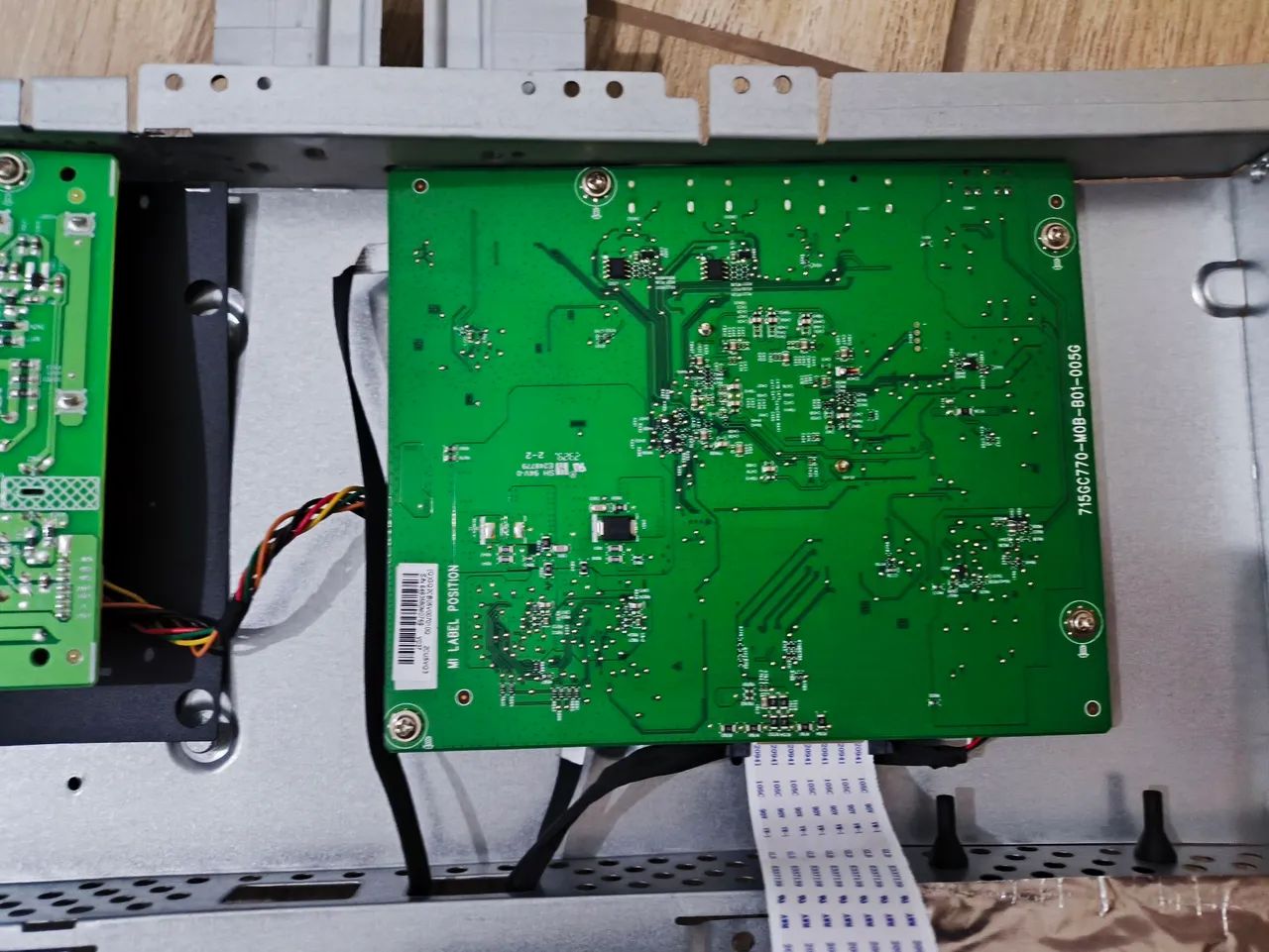 Kit Placa e fonte Monitor Gamer  Phantom AsRock 27  - Foto 4