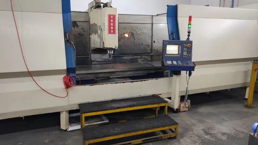 Fresadora CNC Veker 2,5 m - Foto 2