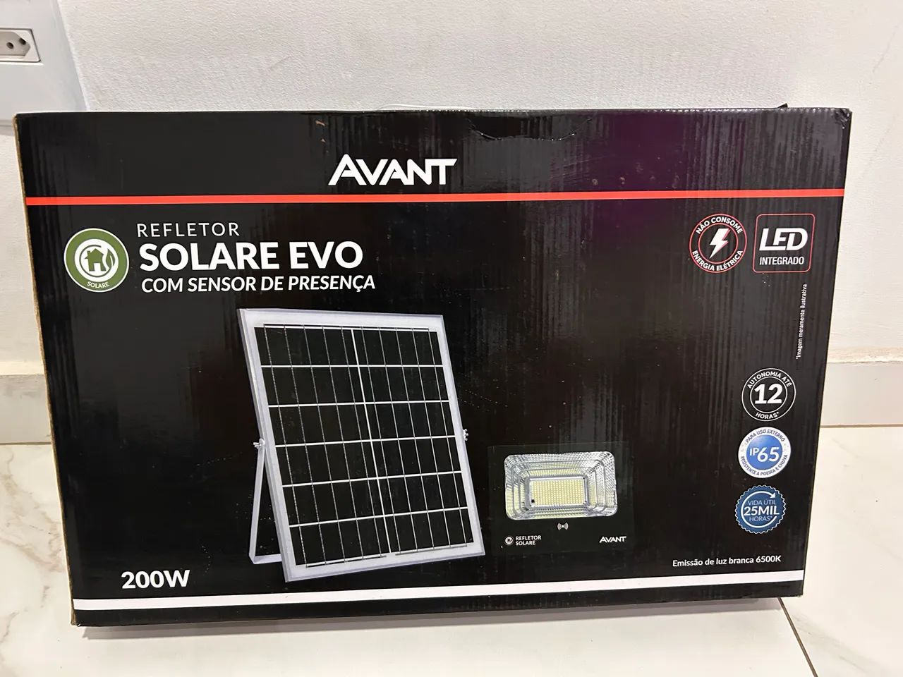 REFLETOR SOLAR AVANT 200W NOVO - SENSOR DE PRESENÇA  - Foto 4