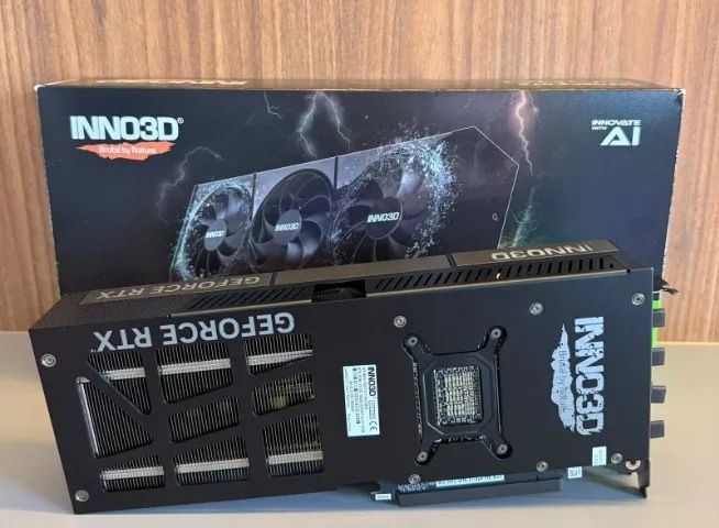 RTX 5080 16GB INNO3D - Foto 2