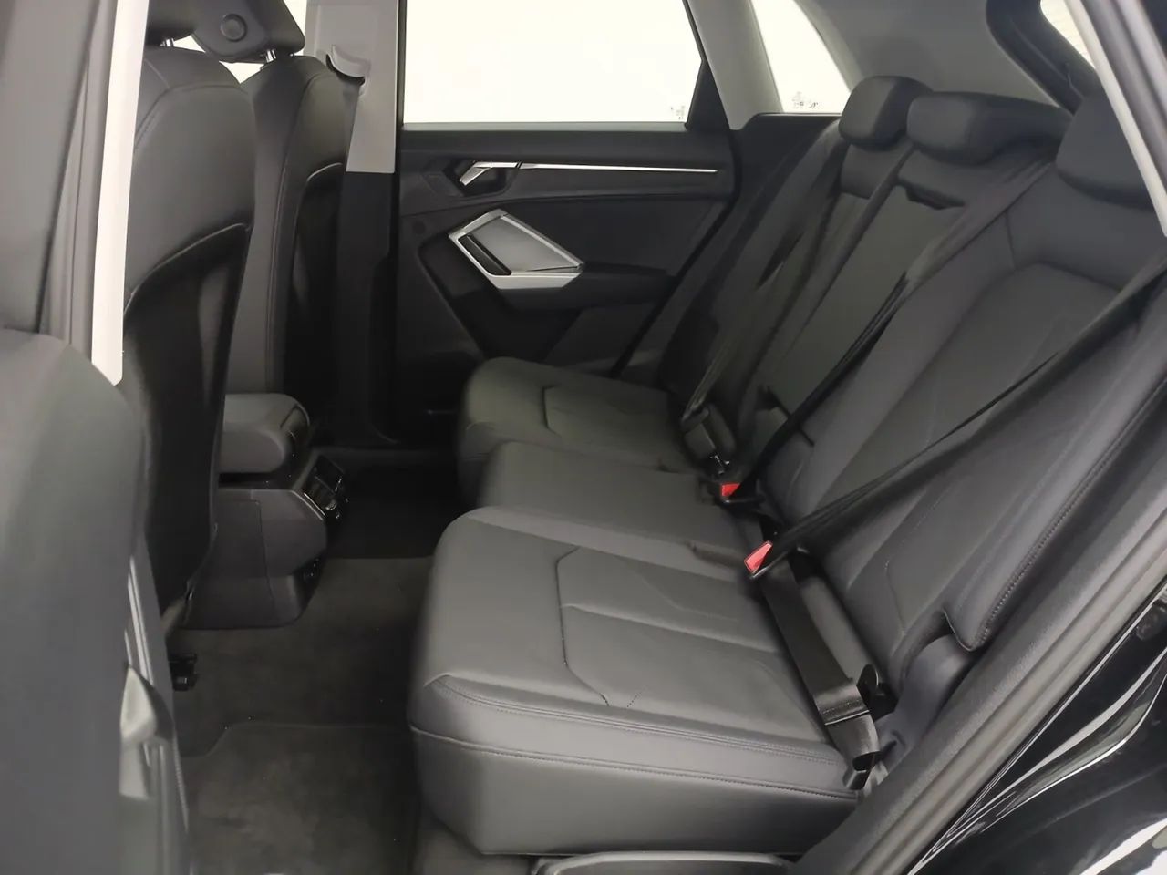 Audi Q3 Performance 2.0 TFSI Tiptr. Quattro, foto 17 de 18