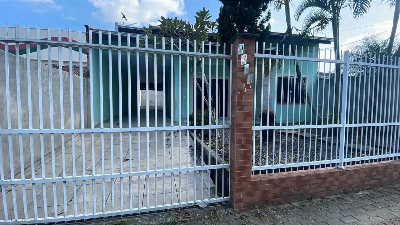 Vendo ou troco por casa de menor valor ! - Foto 5