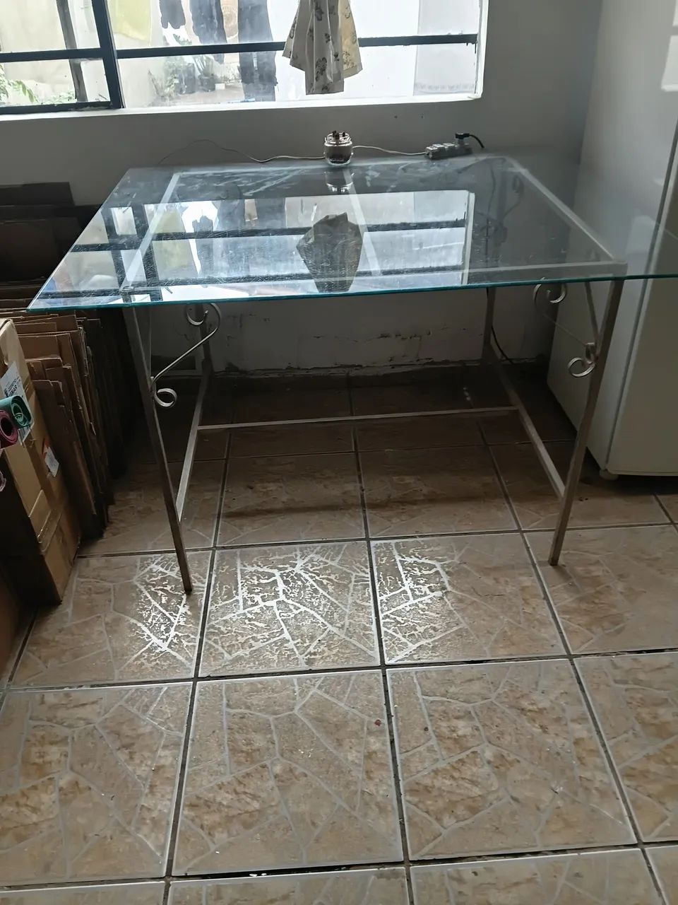 Mesa com tampa de vidro  - Foto 2