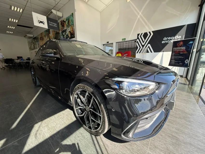 Mercedes-Benz C-300 2025