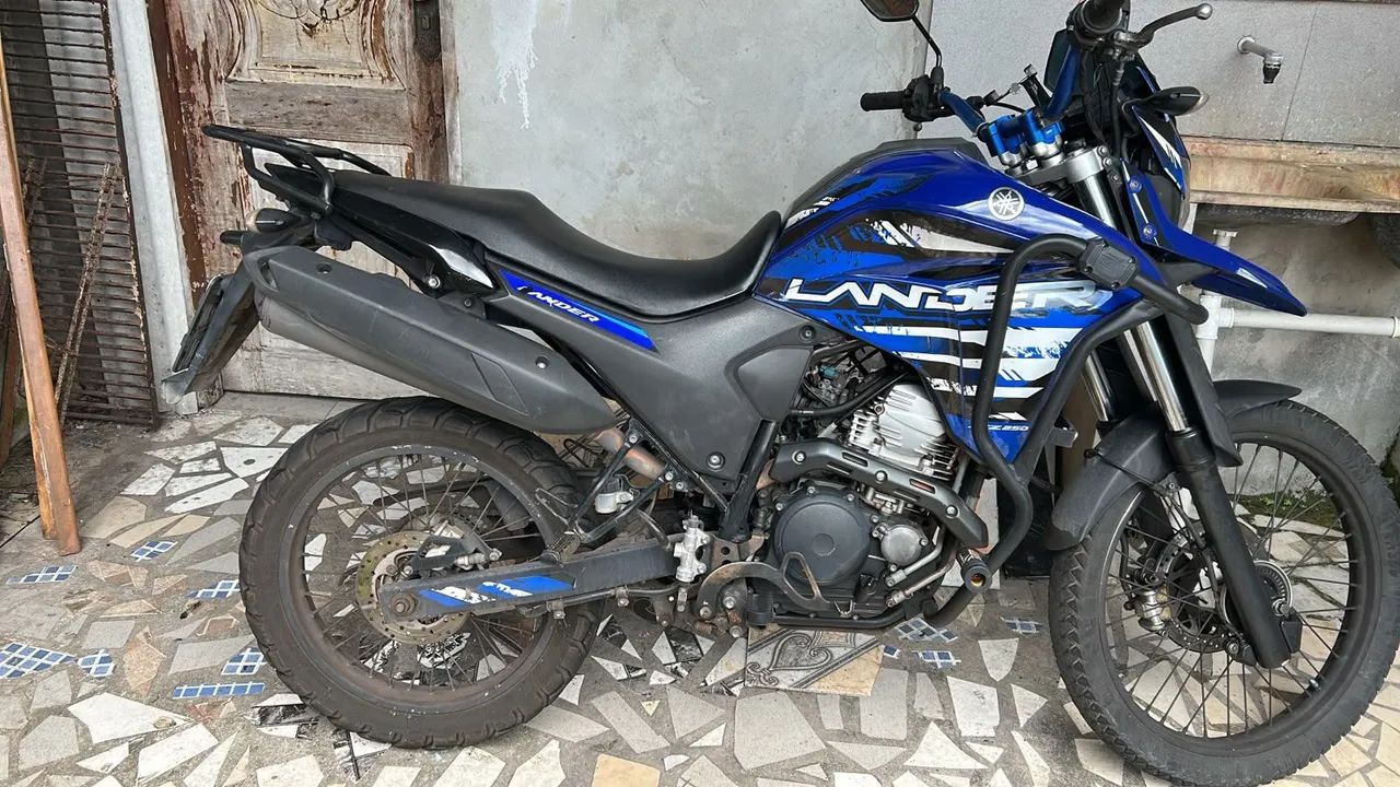 LANDER 250