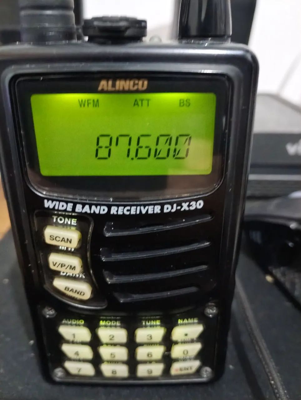 Alinco DJ-X 30 Receptor 0,100 a 1299,995 - Foto 2